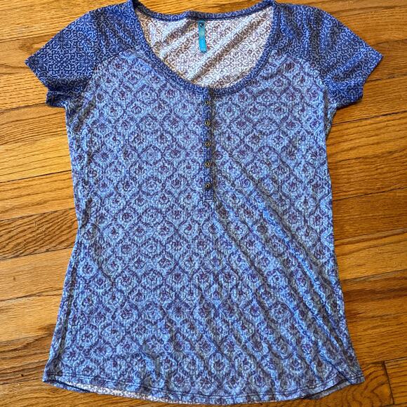 Kuhl Women’s XS Purple Henley Lightweight Button Tee - Picture 1 of 4